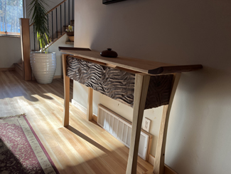 Rubus Woodworks Oak side table with walnut inlay